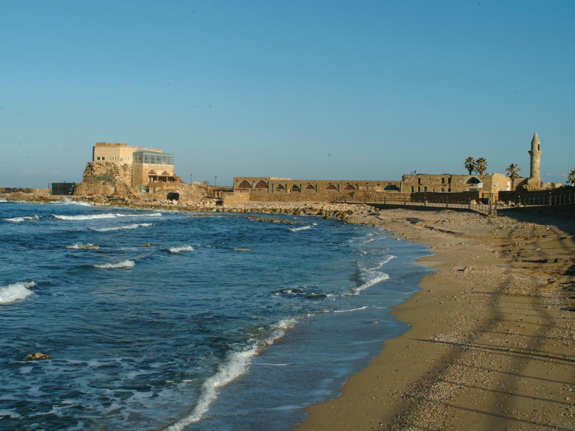 فندق دان قيسارية المظهر الخارجي الصورة